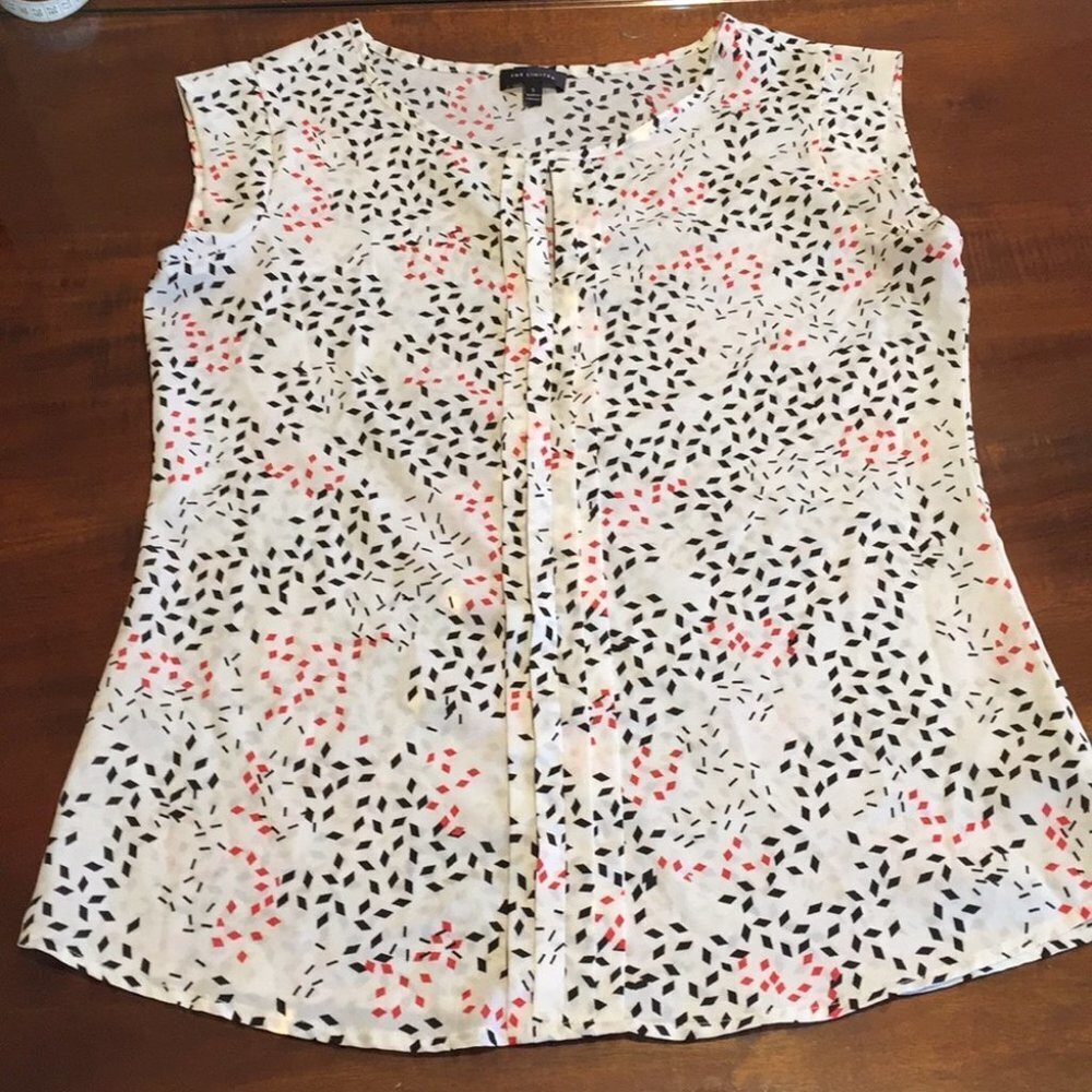 S‎ Limited Sleeveless Blouse
